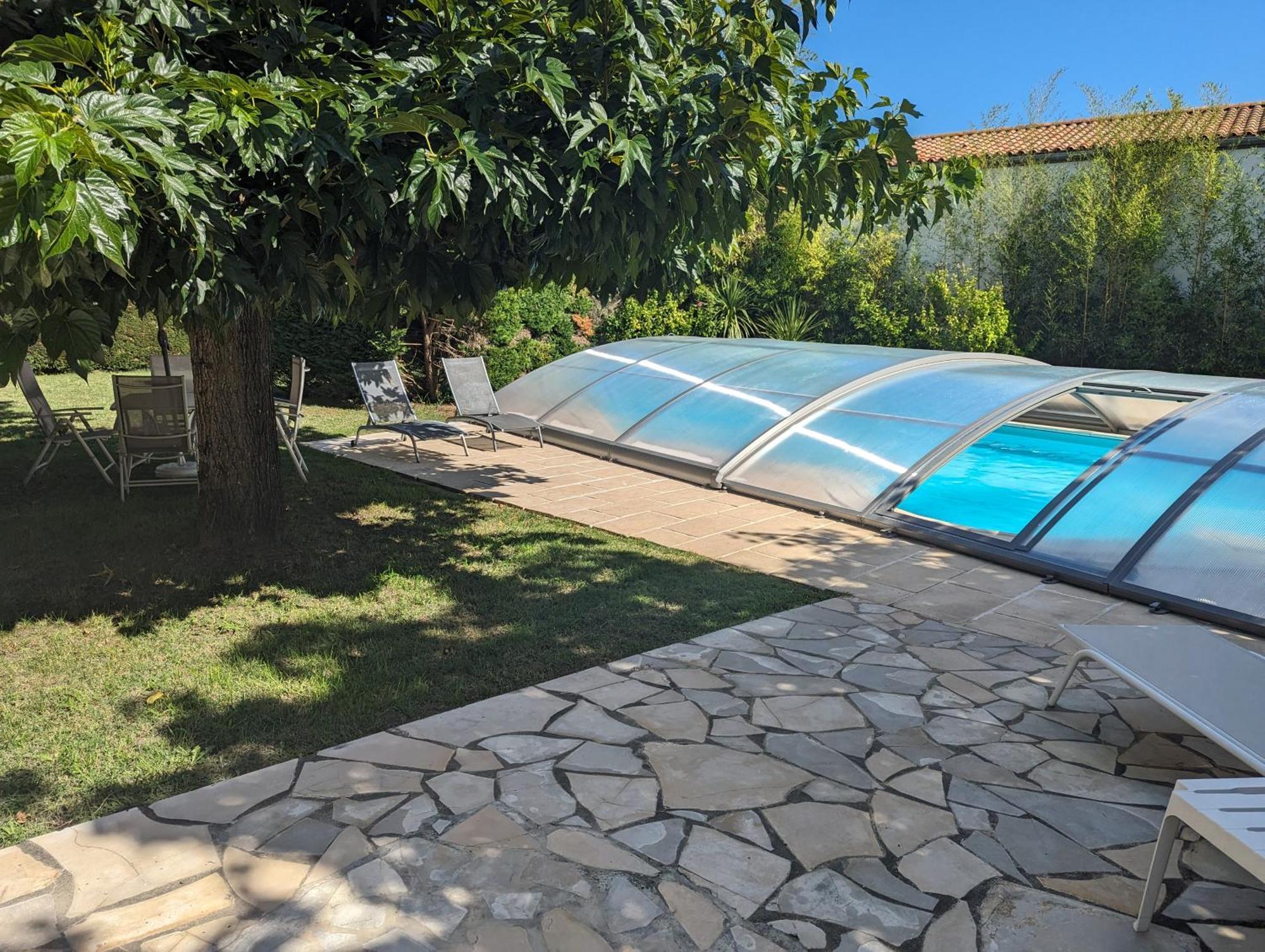 Gros Caillou De St Emilion Apartment Saint-Sulpice-de-Faleyrens Exterior photo